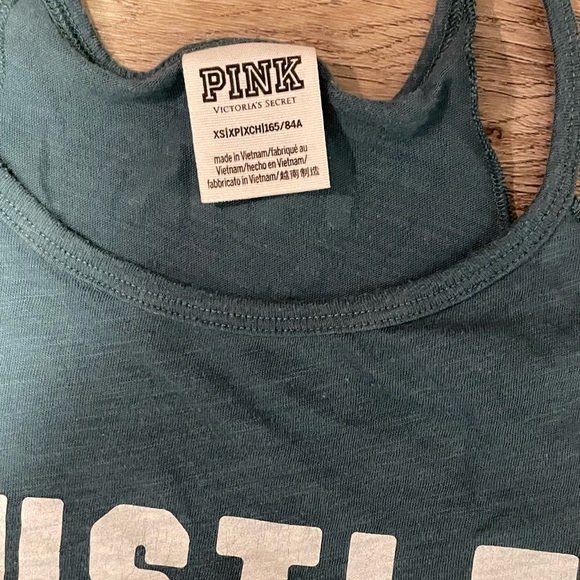 VICTORIA’S SECRET PINK: ‘Hustle For the Muscle” Sleeveless Tank Top -Size XS - Picture 2 of 3